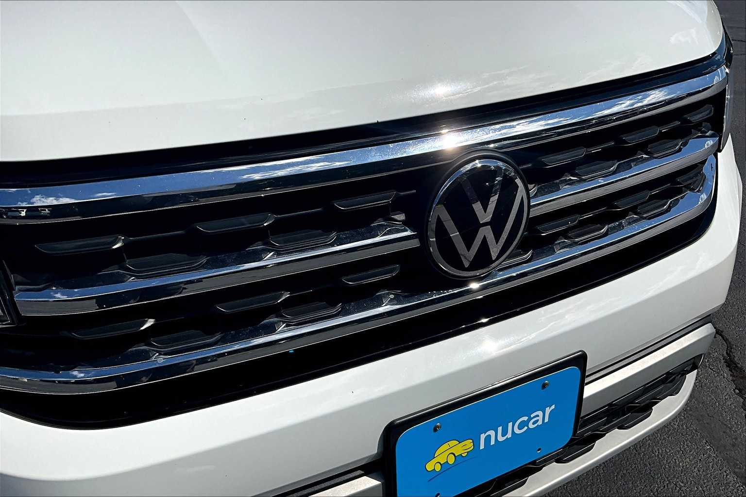 2023 Volkswagen Atlas 3.6L V6 SE w/Technology - Photo 30