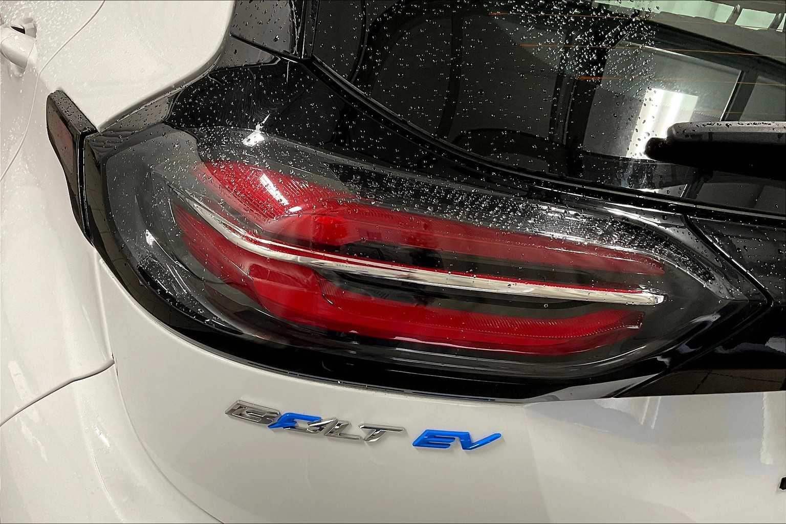 2023 Chevrolet Bolt EV 1LT - Photo 33