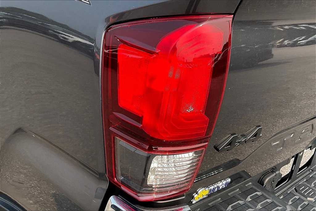2023 Toyota Tacoma SR5 - Photo 29