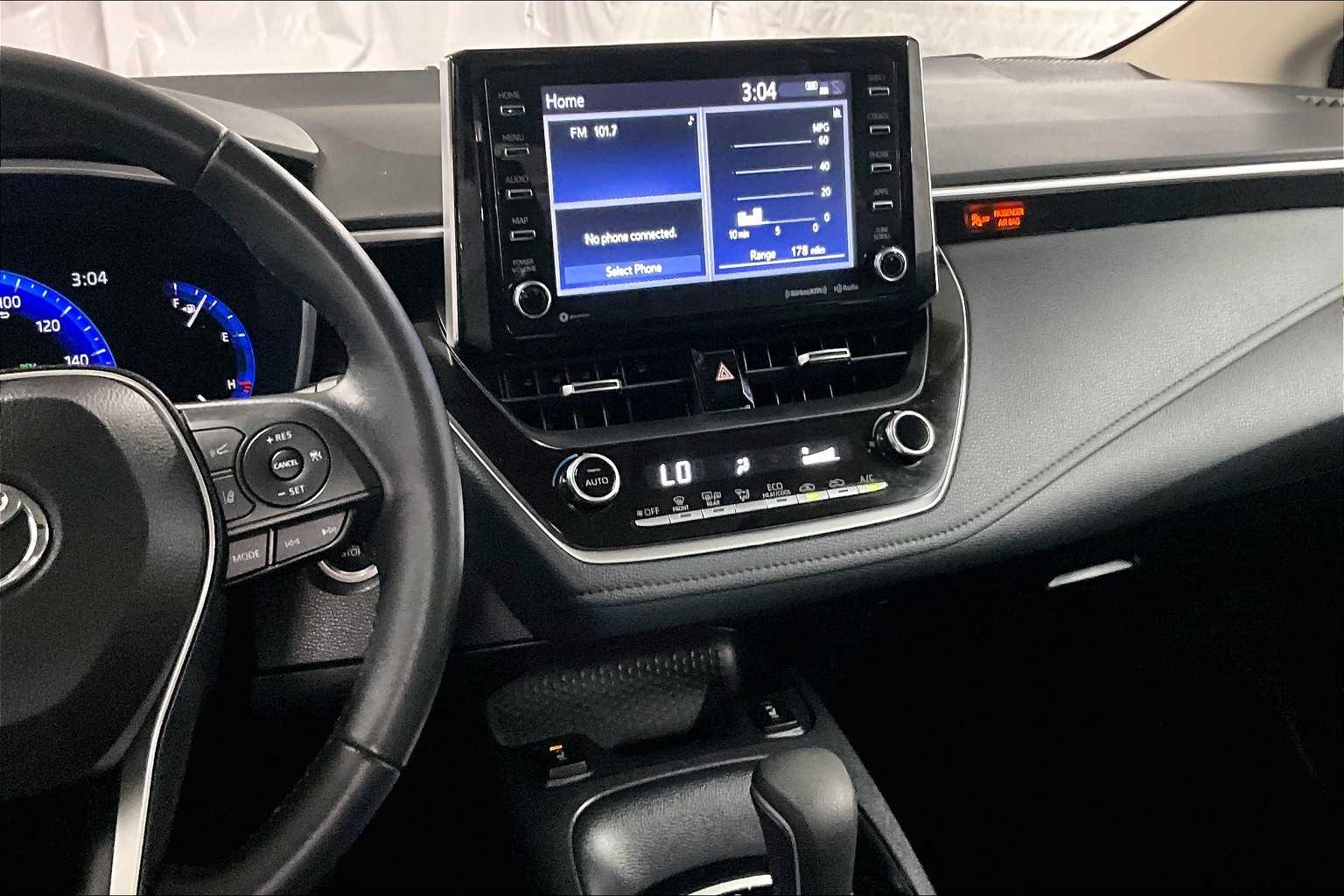 2022 Toyota Corolla XLE - Photo 18