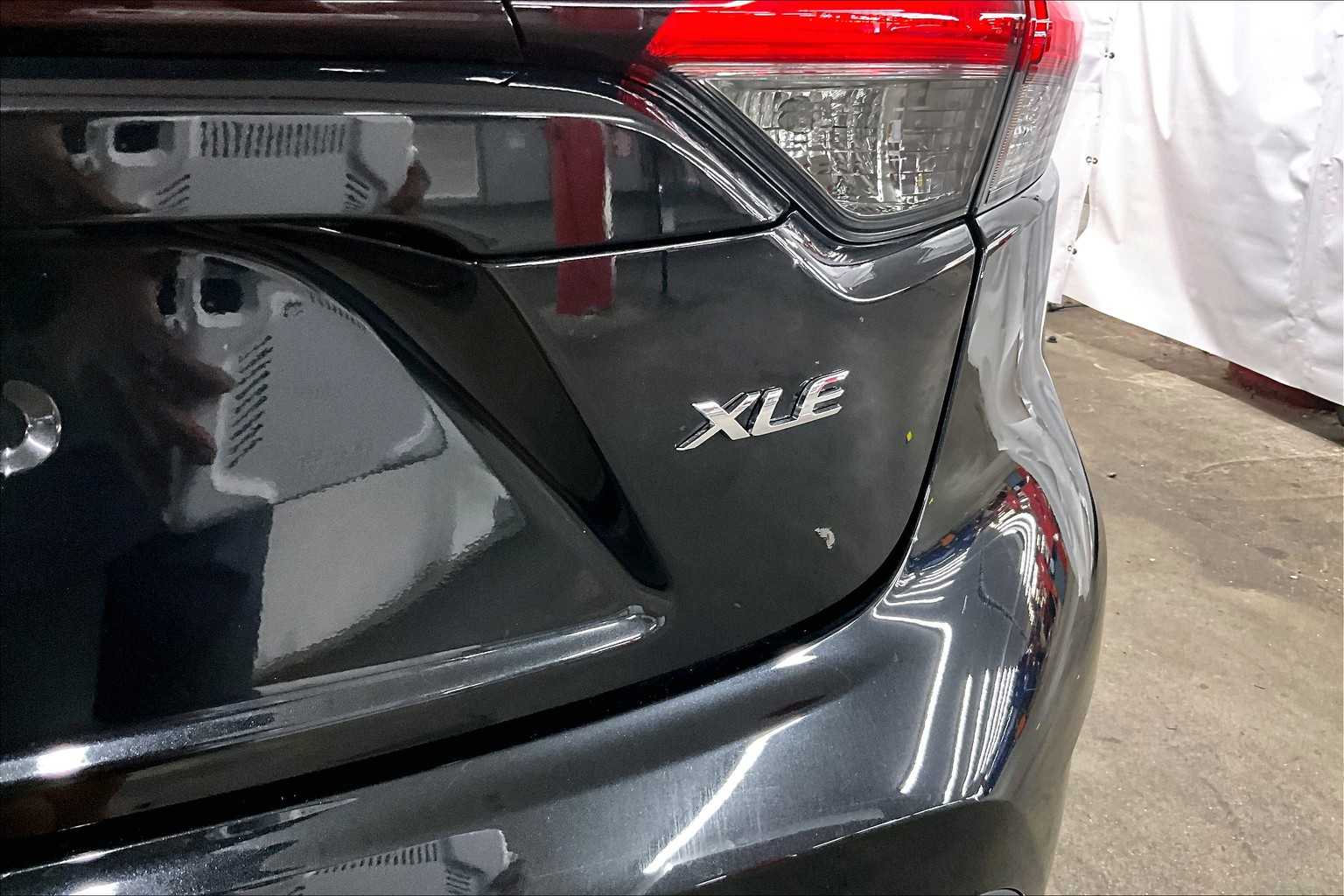 2022 Toyota Corolla XLE - Photo 27