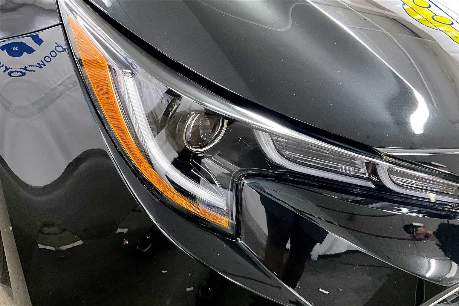 2022 Toyota Corolla XLE - Photo 31