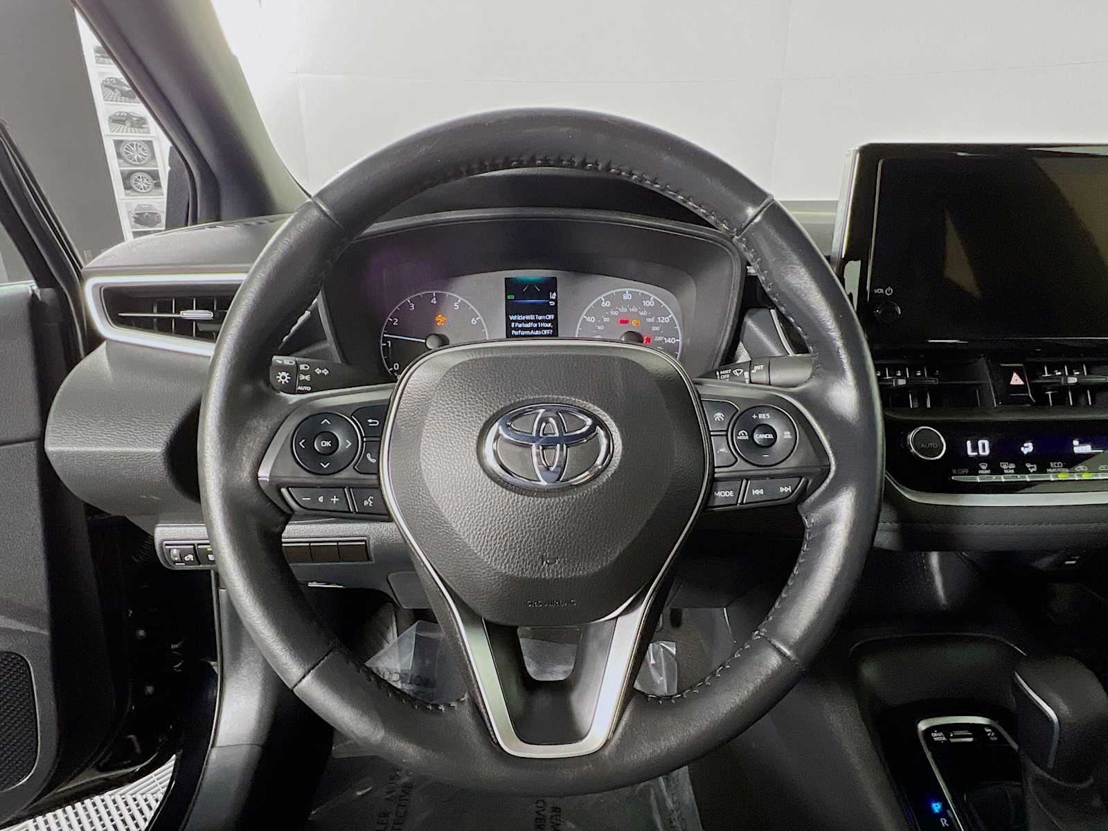 2023 Toyota Corolla SE - Photo 11