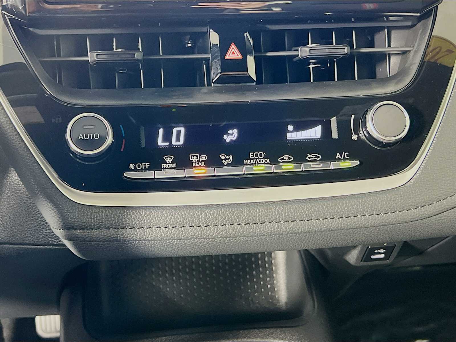 2023 Toyota Corolla SE - Photo 15