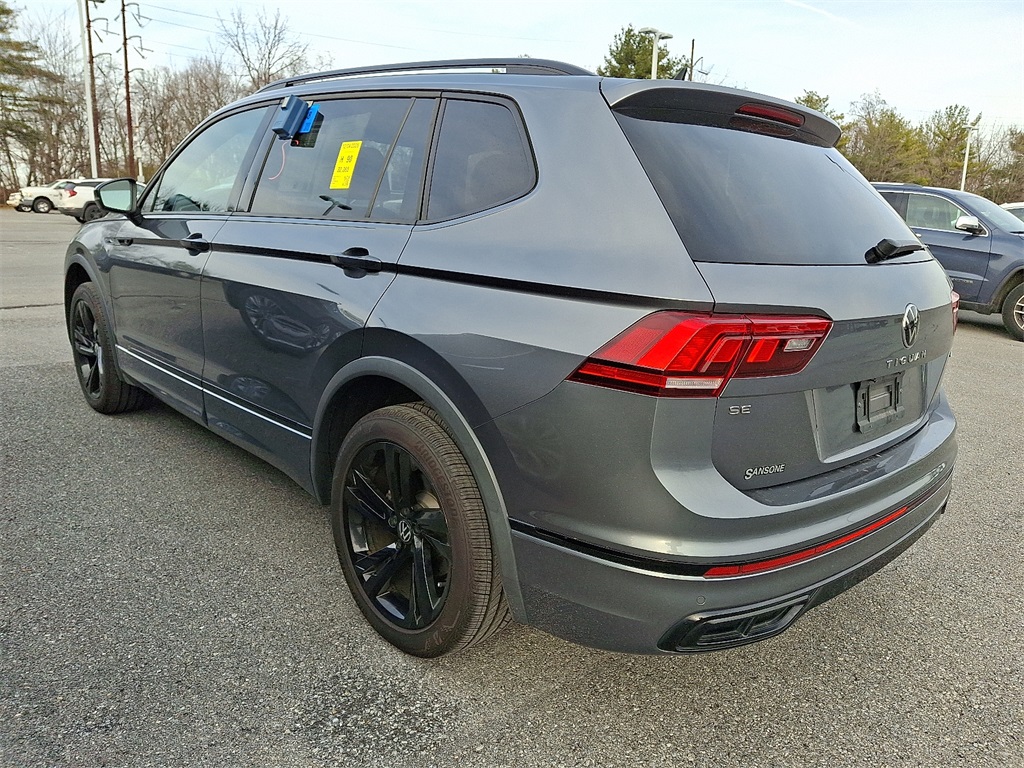2023 Volkswagen Tiguan 2.0T SE R-Line Black - Photo 4