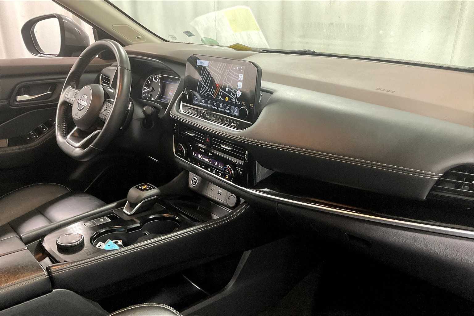 2023 Nissan Rogue SL - Photo 14