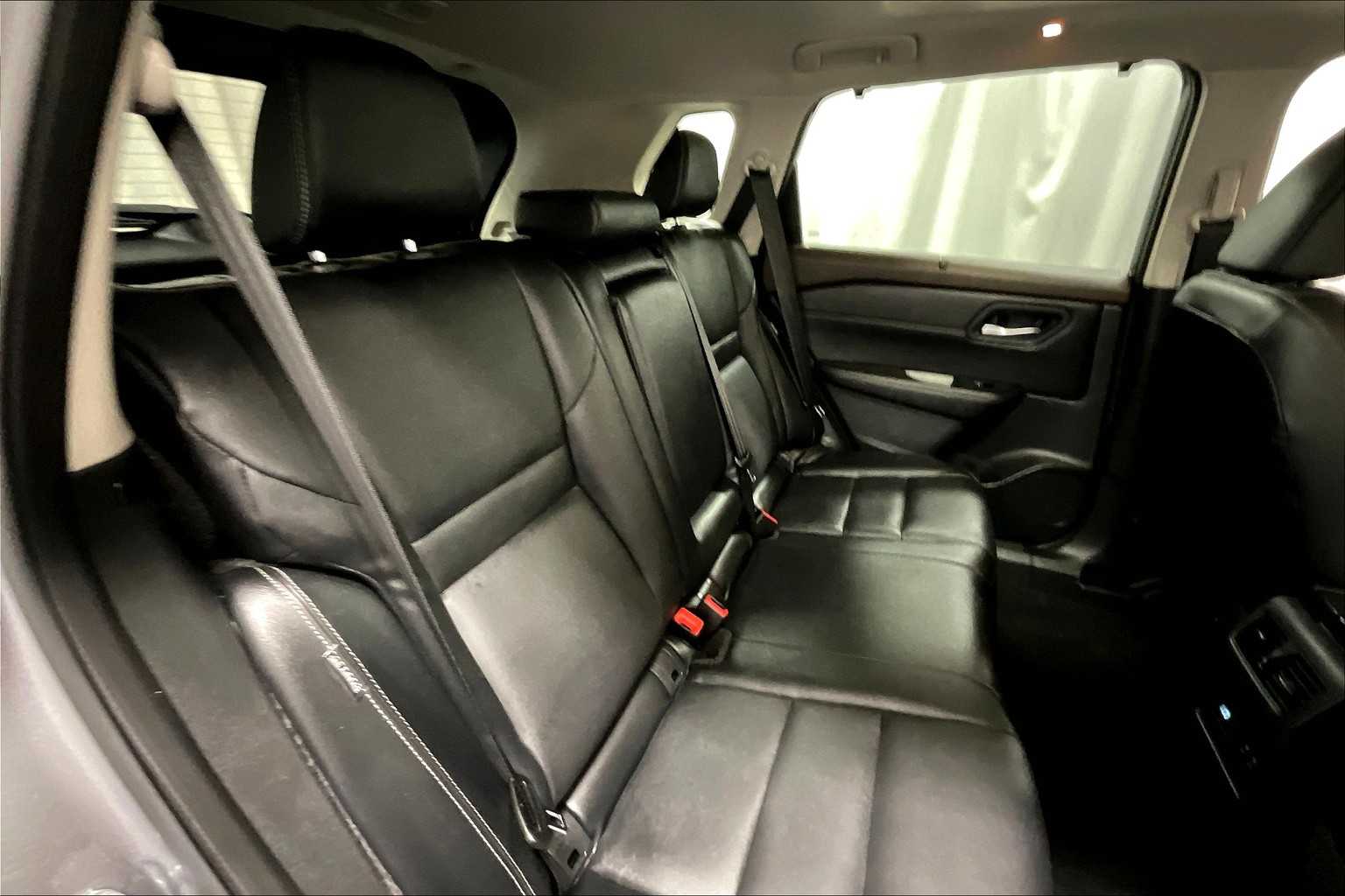 2023 Nissan Rogue SL - Photo 16