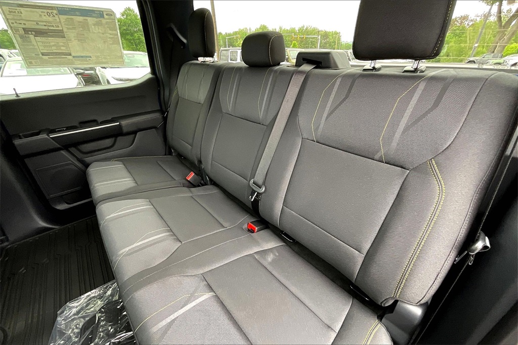 2025 Ford F-150 STX - Photo 15