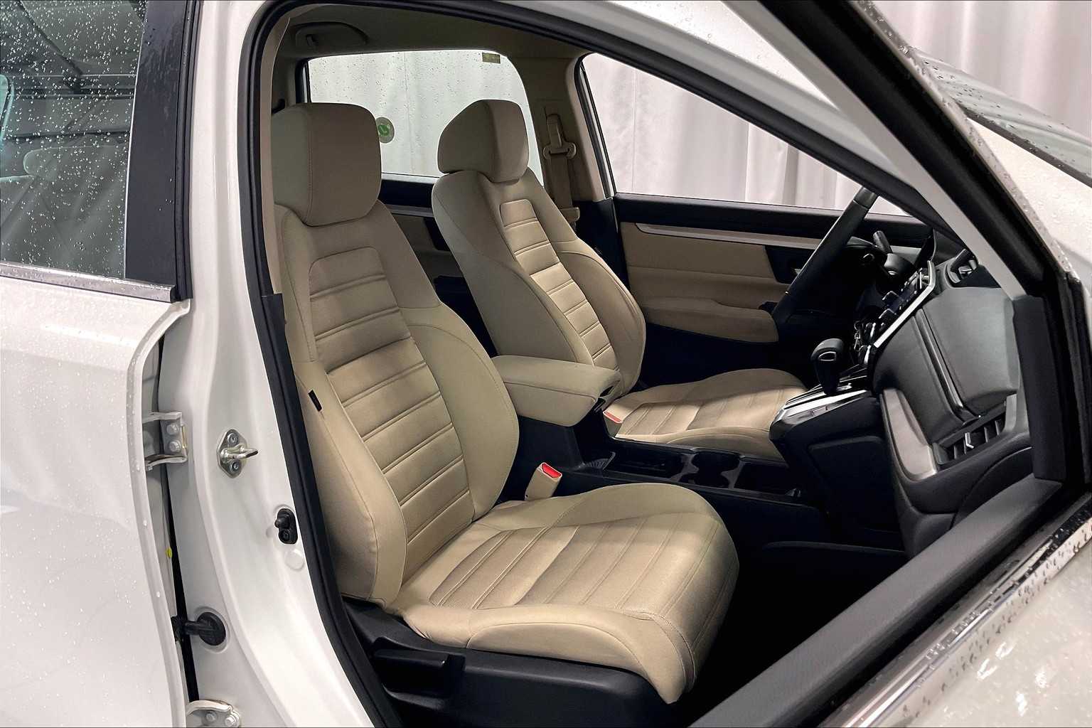 2018 Honda CR-V LX - Photo 11