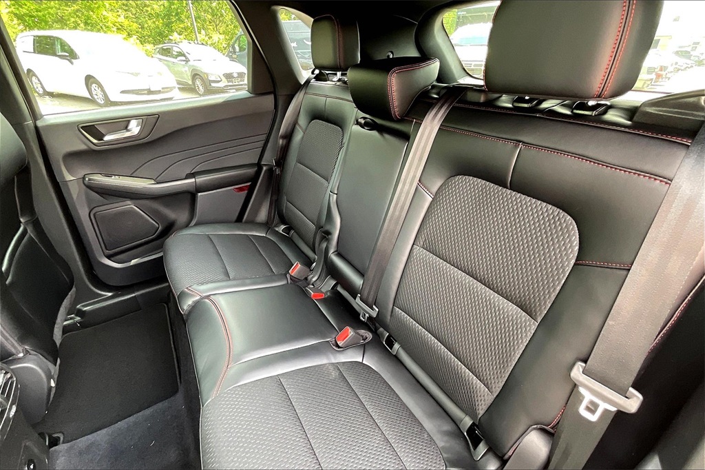 2025 Ford Escape Hybrid ST-Line Select - Photo 15