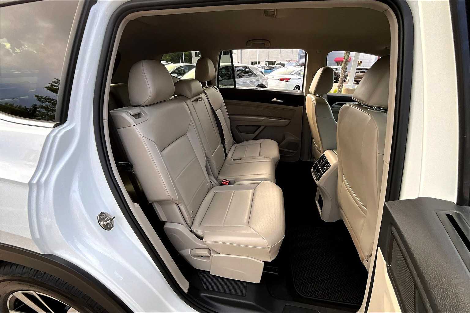 2022 Volkswagen Atlas 2.0T SE - Photo 16