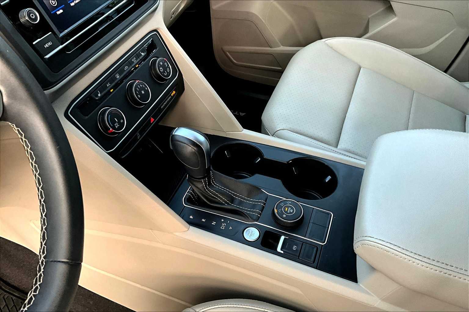 2022 Volkswagen Atlas 2.0T SE - Photo 21