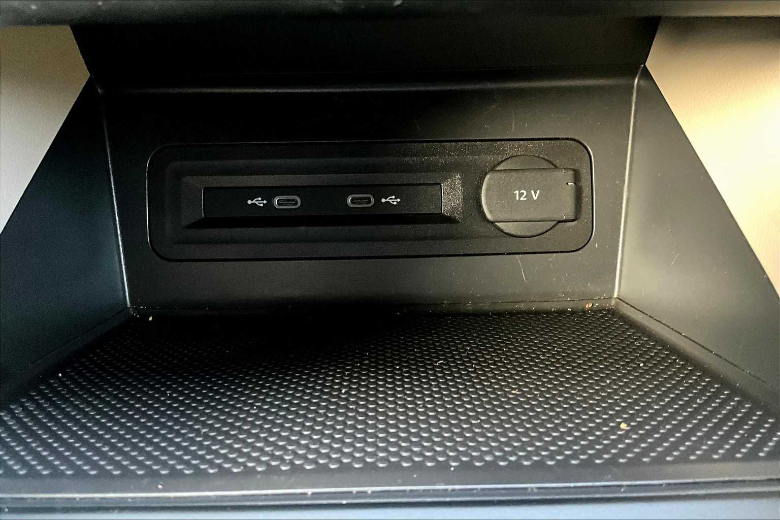 2022 Volkswagen Atlas 2.0T SE - Photo 26