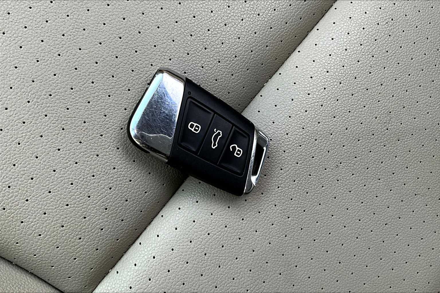2022 Volkswagen Atlas 2.0T SE - Photo 30