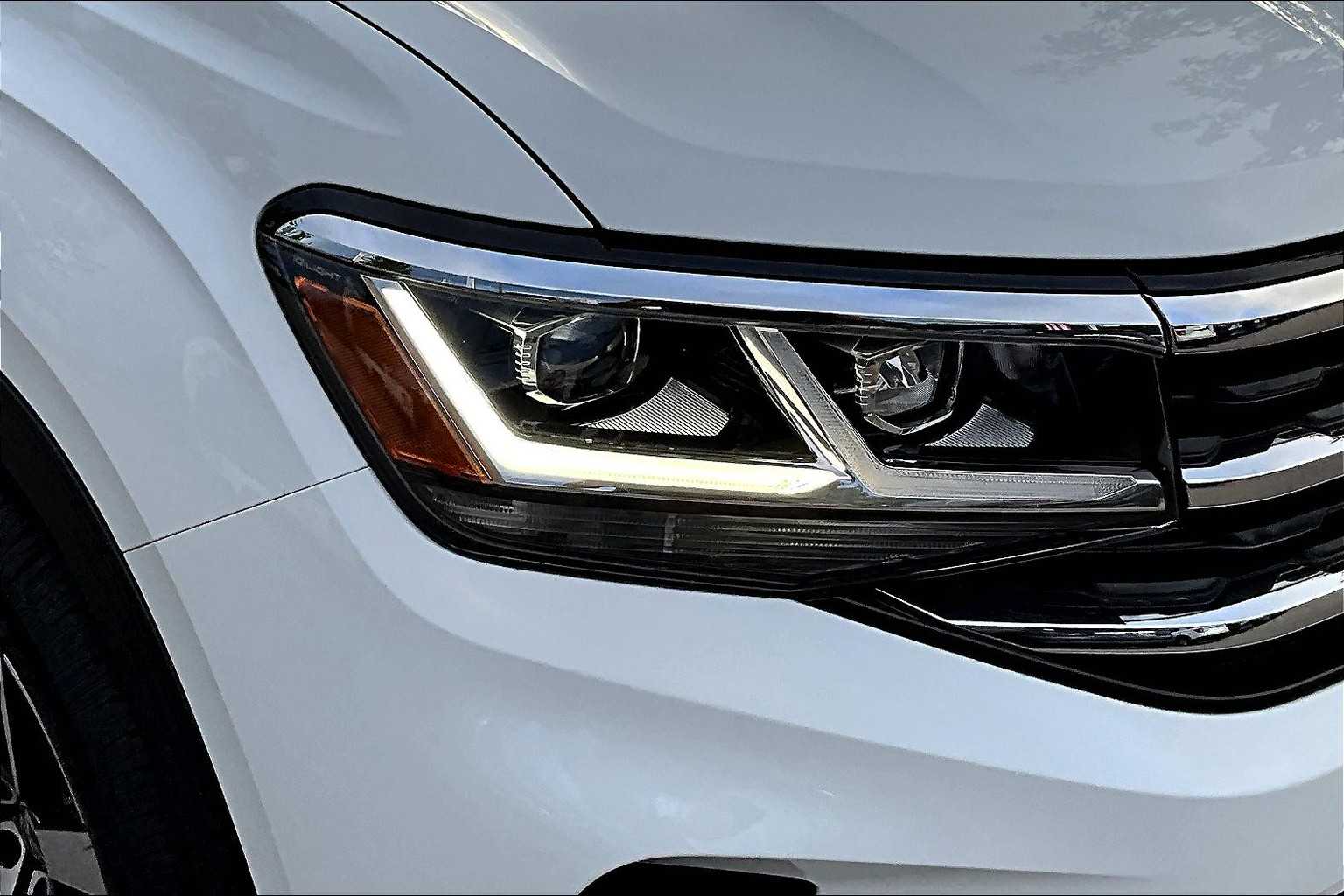 2022 Volkswagen Atlas 2.0T SE - Photo 32