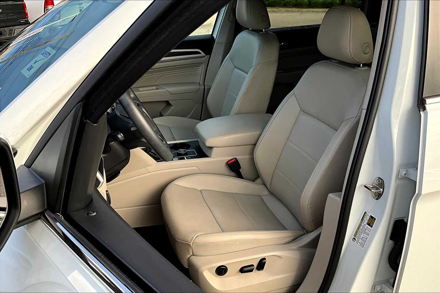 2022 Volkswagen Atlas 2.0T SE - Photo 10