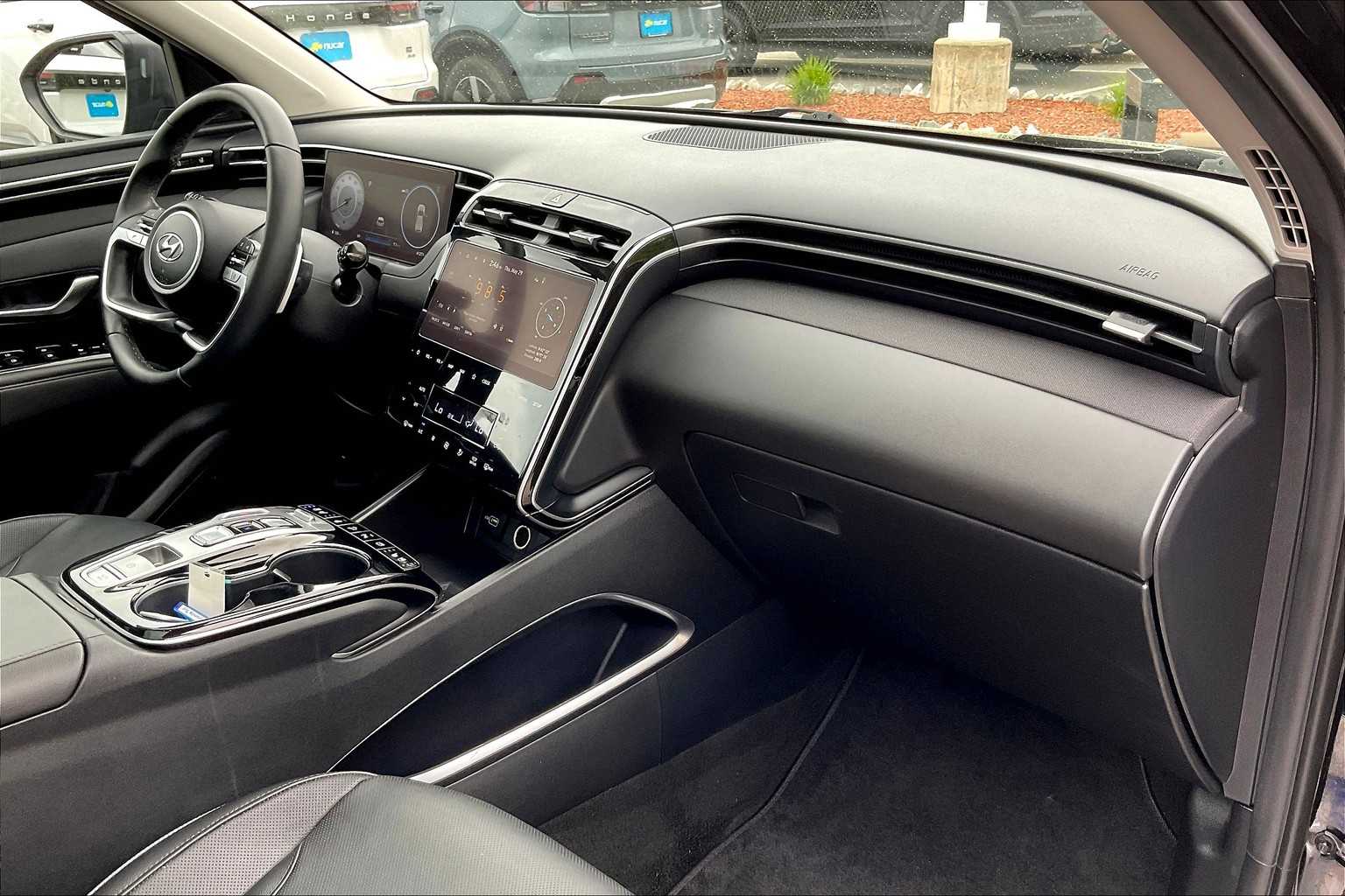 2022 Hyundai Tucson Limited - Photo 14