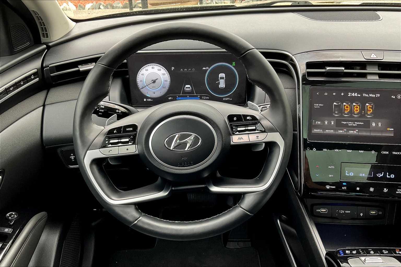 2022 Hyundai Tucson Limited - Photo 17