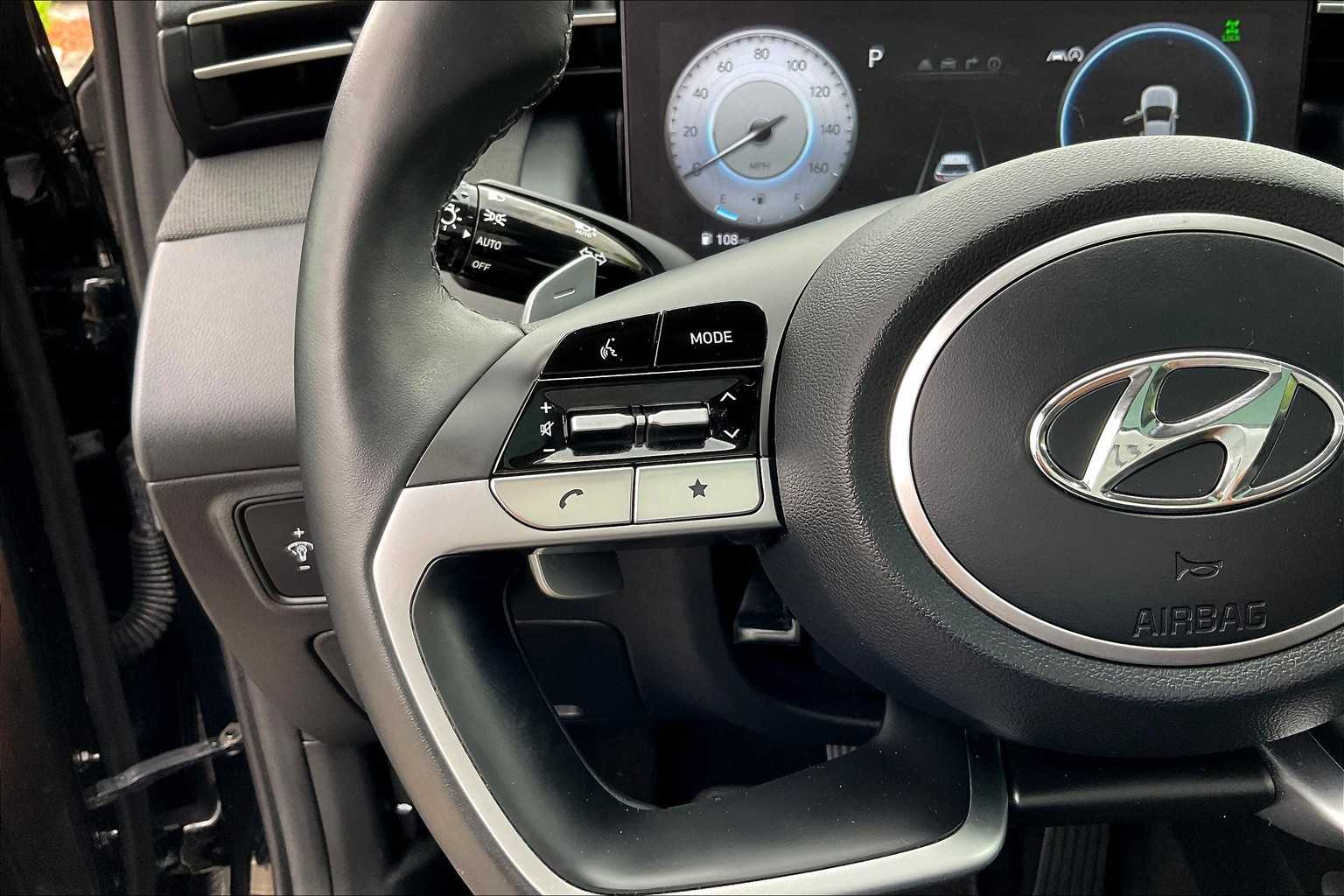 2022 Hyundai Tucson Limited - Photo 23