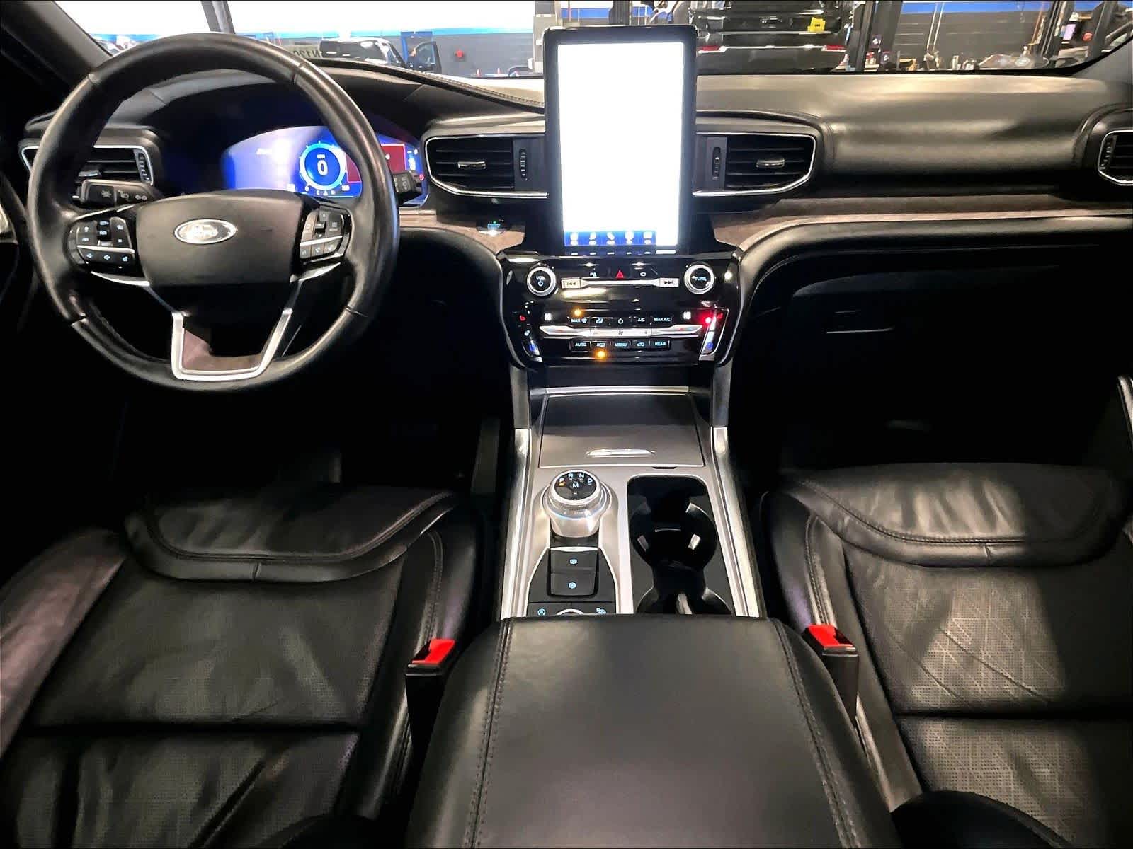 2021 Ford Explorer Platinum - Photo 22