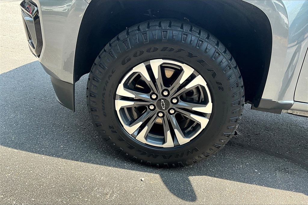 2022 Chevrolet Colorado Z71 - Photo 7