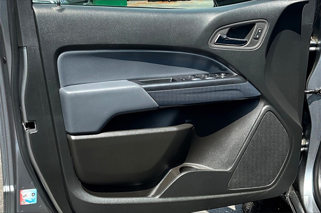 2022 Chevrolet Colorado Z71 - Photo 9