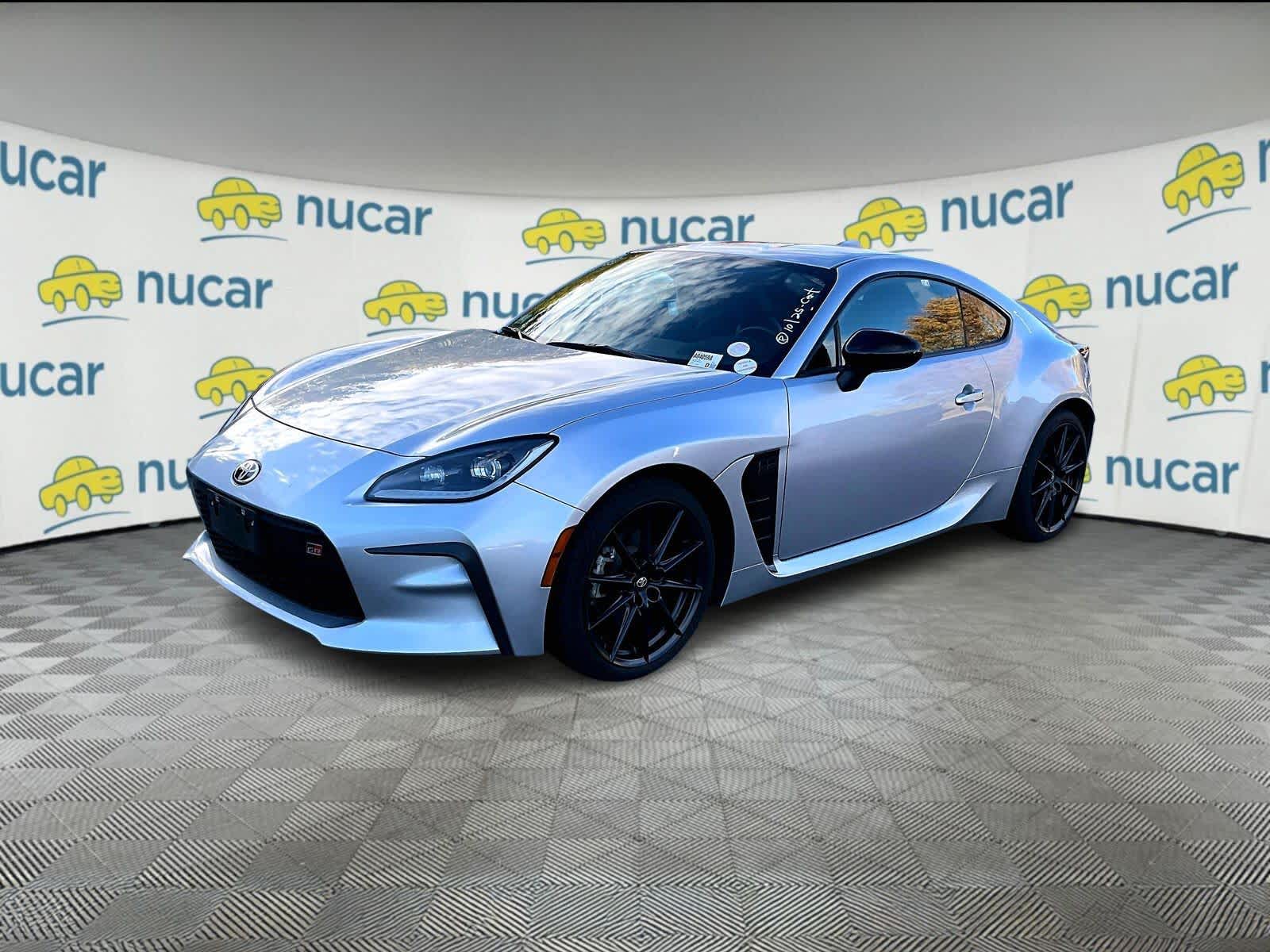 2023 Toyota GR86 Premium - Photo 2