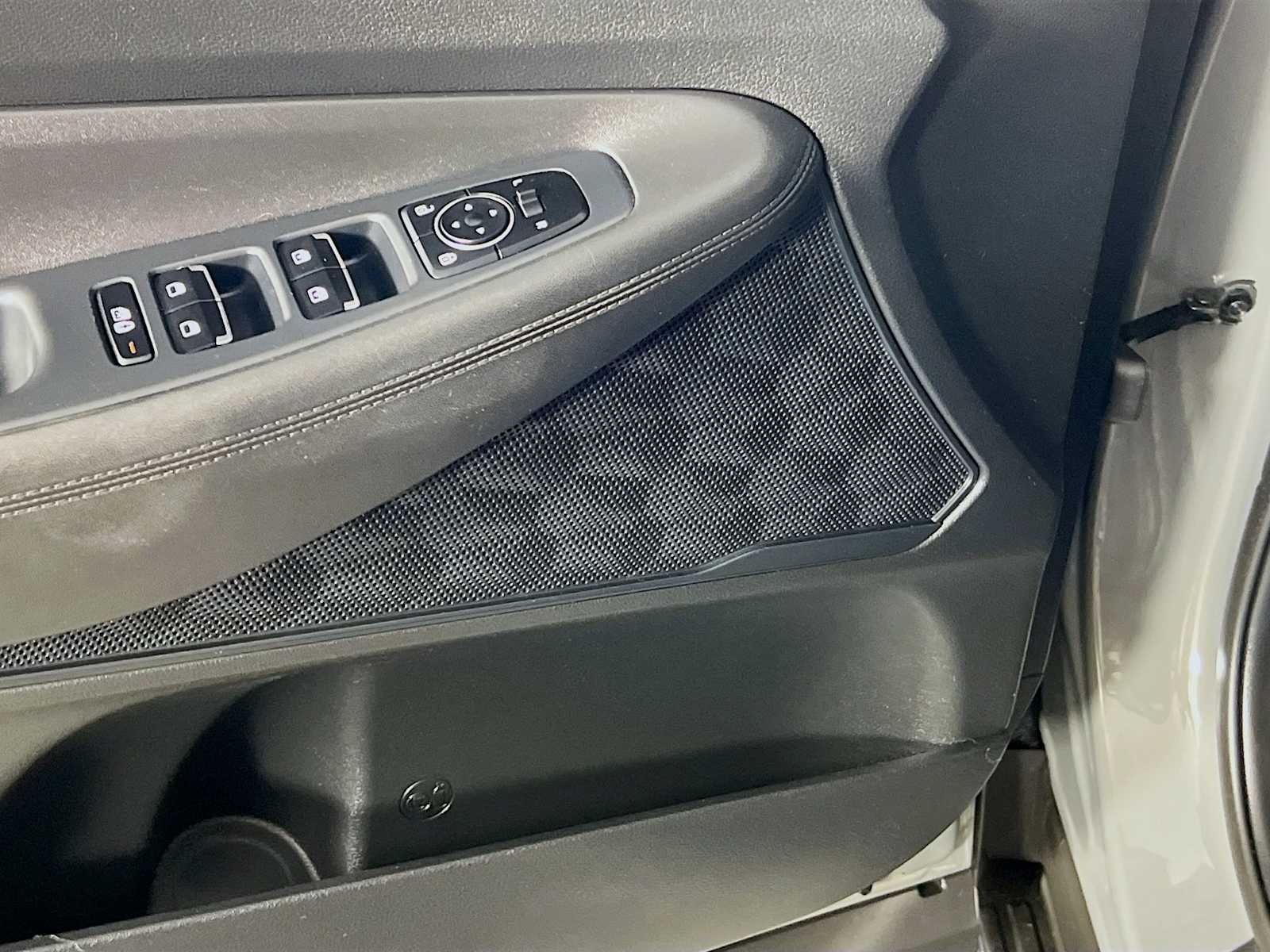 2022 Hyundai Santa Fe XRT - Photo 18