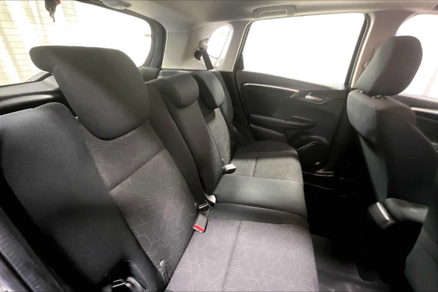 2016 Honda Fit EX - Photo 16