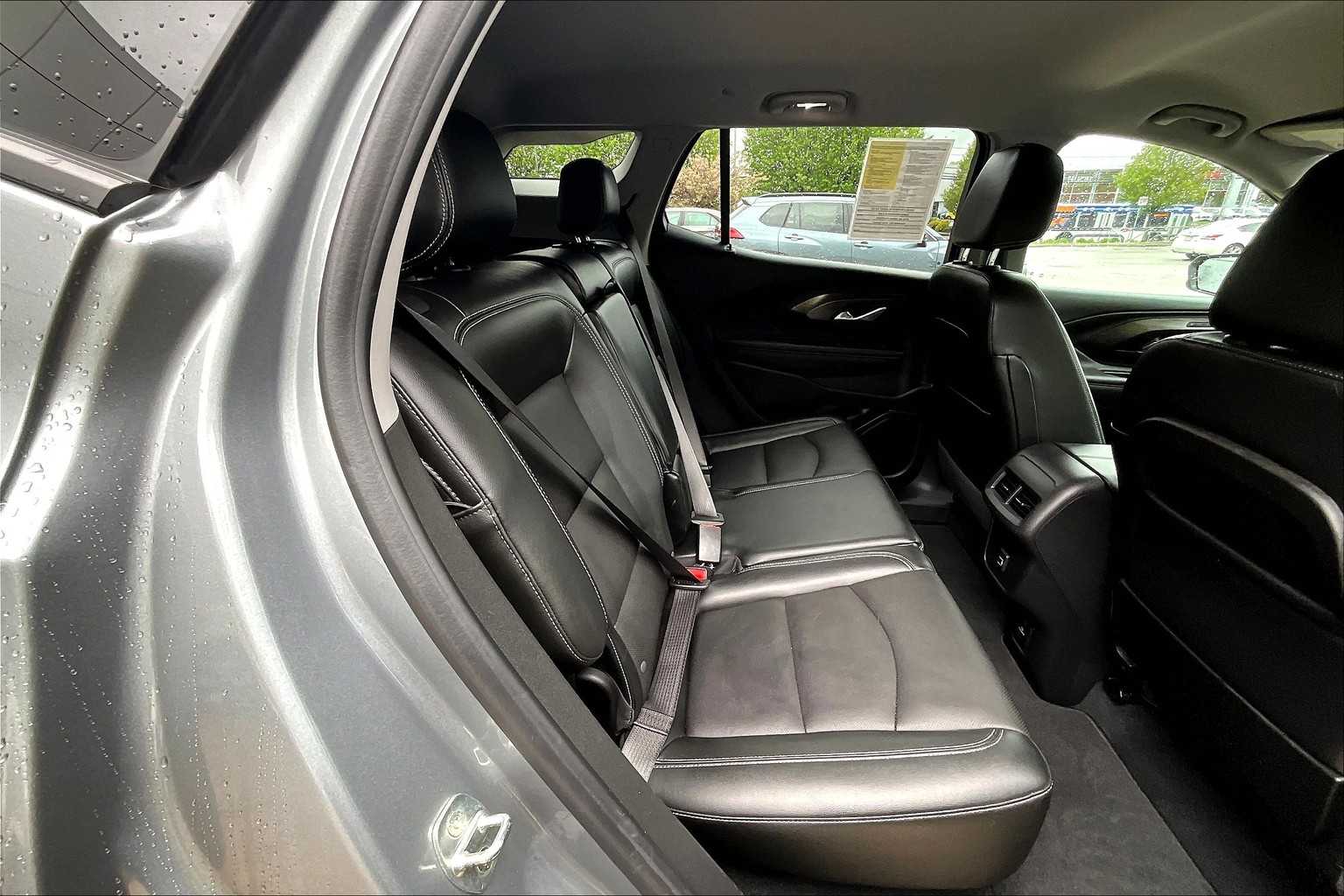 2023 GMC Terrain SLT - Photo 16