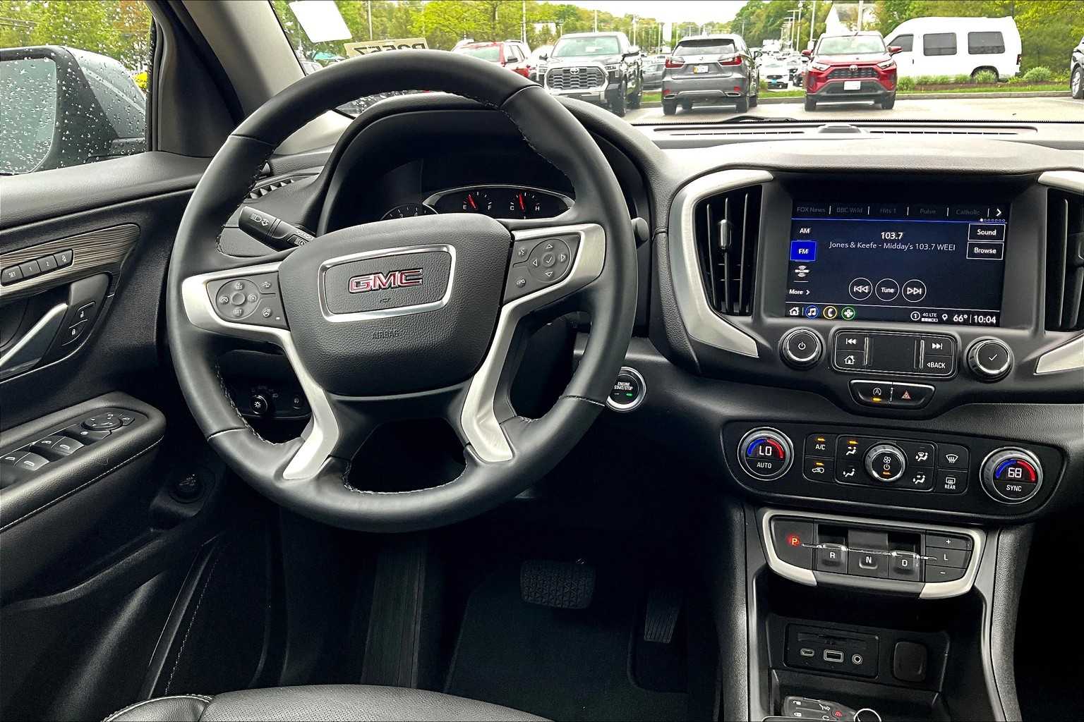 2023 GMC Terrain SLT - Photo 17