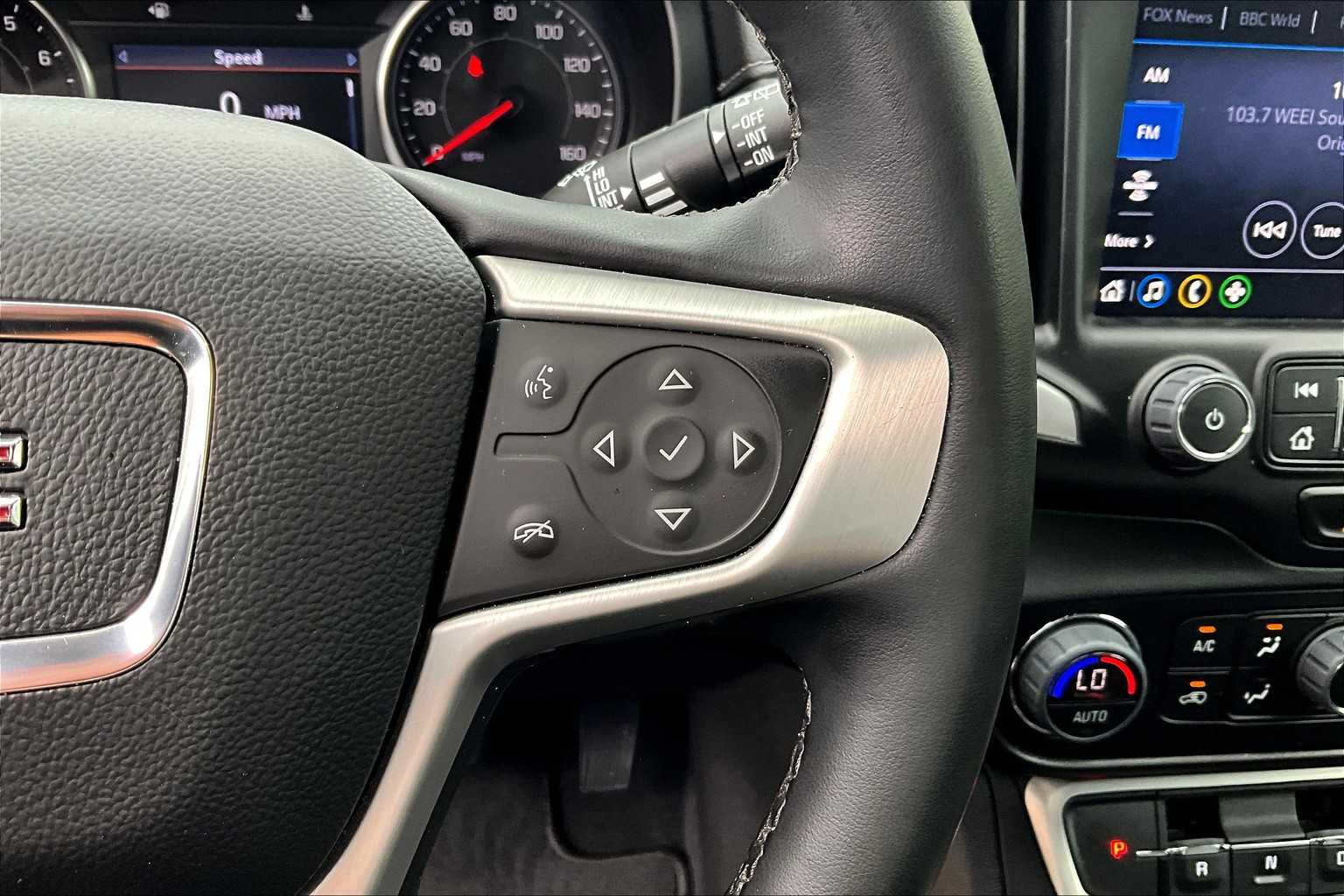 2023 GMC Terrain SLT - Photo 23