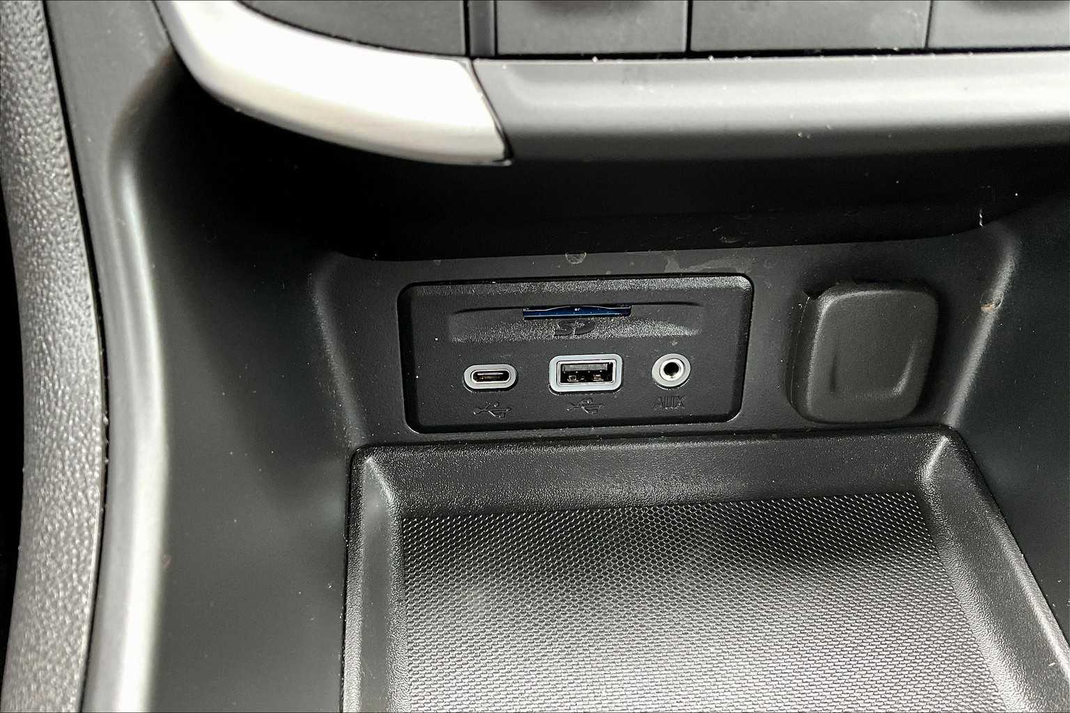 2023 GMC Terrain SLT - Photo 25