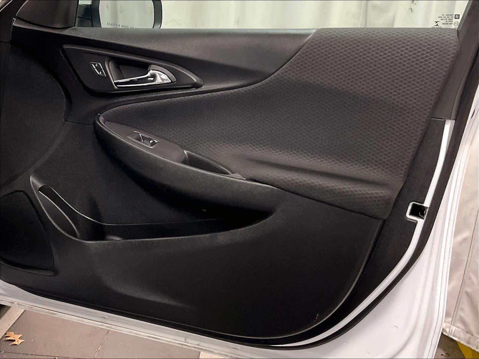 2024 Chevrolet Malibu LT - Photo 12