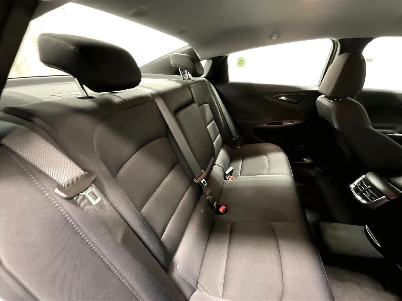 2024 Chevrolet Malibu LT - Photo 16