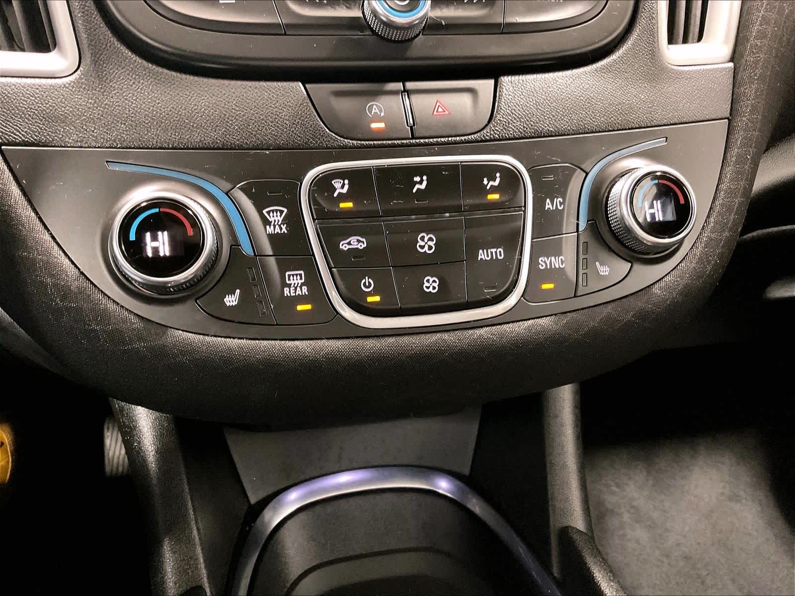 2024 Chevrolet Malibu LT - Photo 25