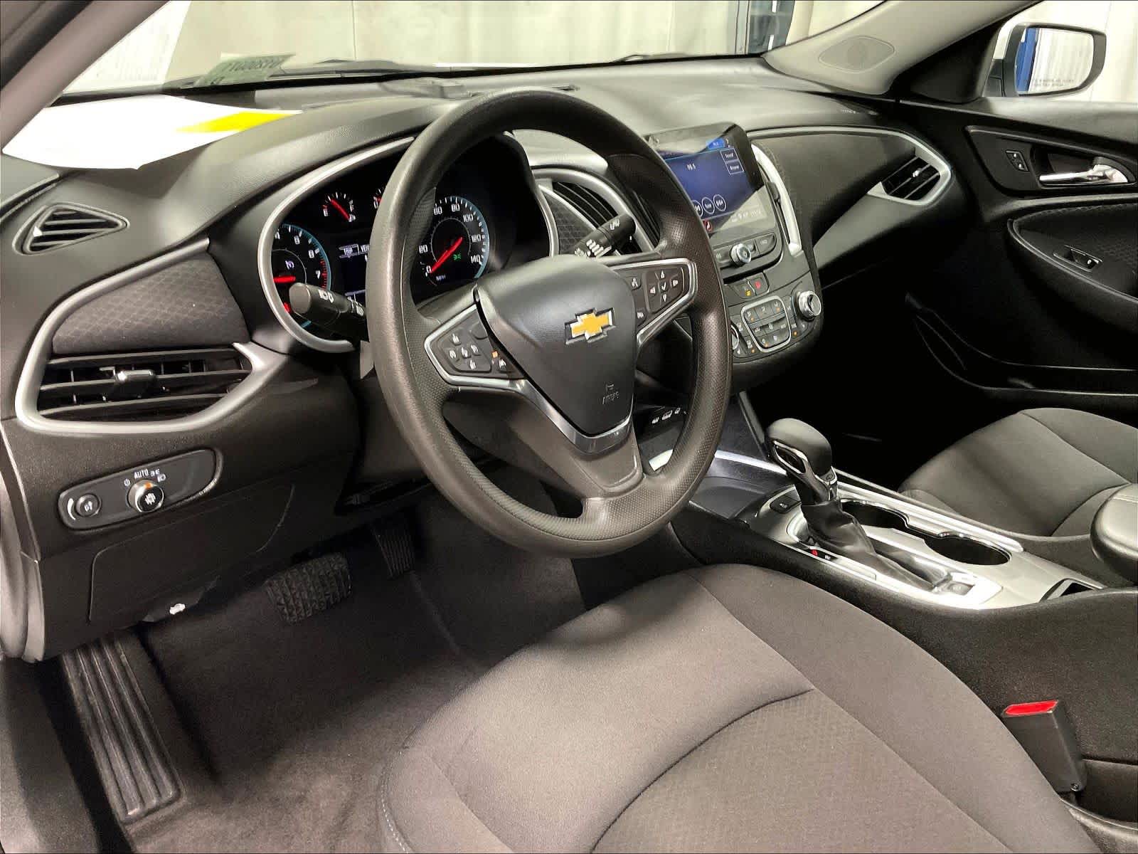 2024 Chevrolet Malibu LT - Photo 8