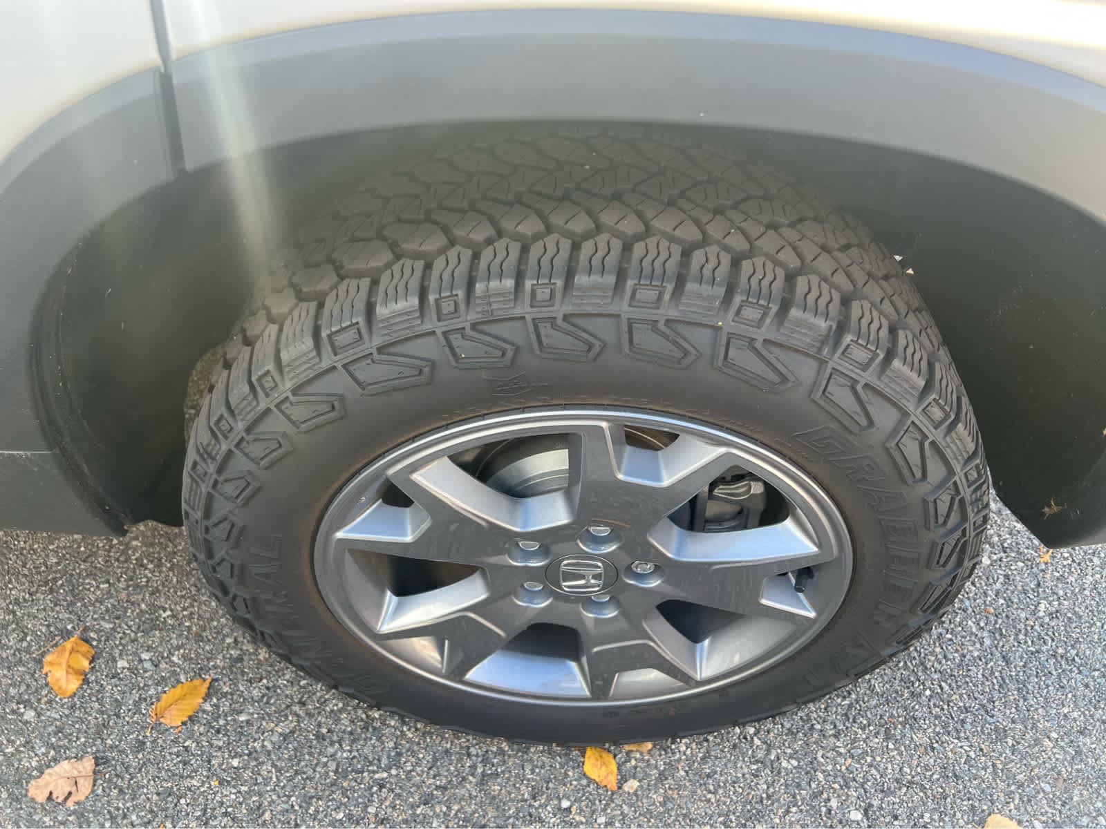 2025 Honda Passport TrailSport - Photo 14