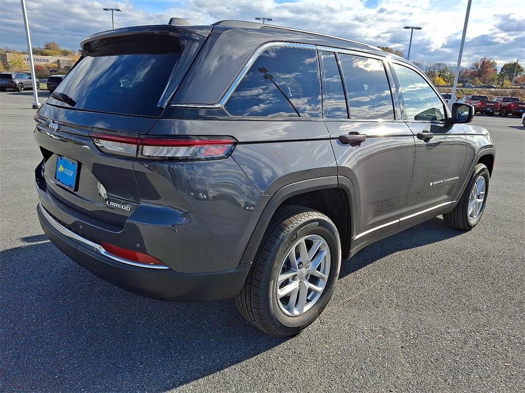 2025 Jeep Grand Cherokee Laredo X - Photo 4