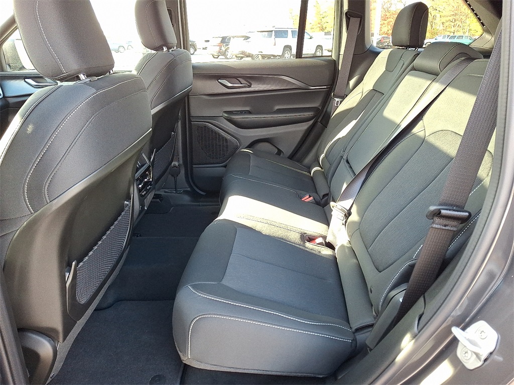 2025 Jeep Grand Cherokee Laredo X - Photo 6