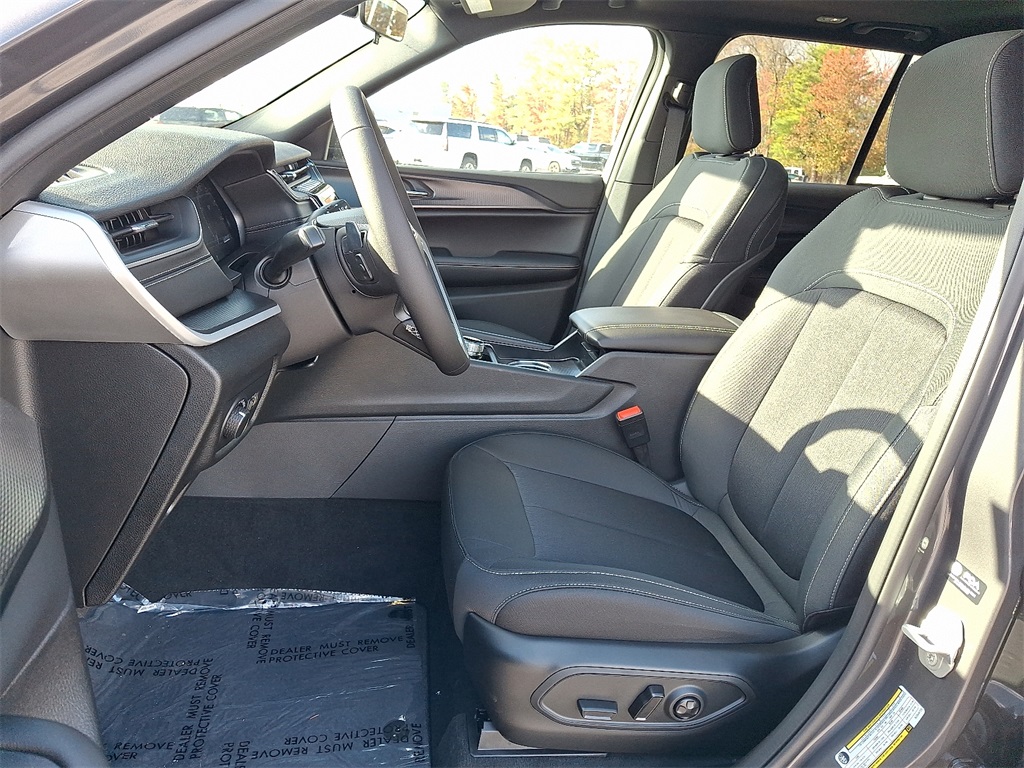 2025 Jeep Grand Cherokee Laredo X - Photo 9