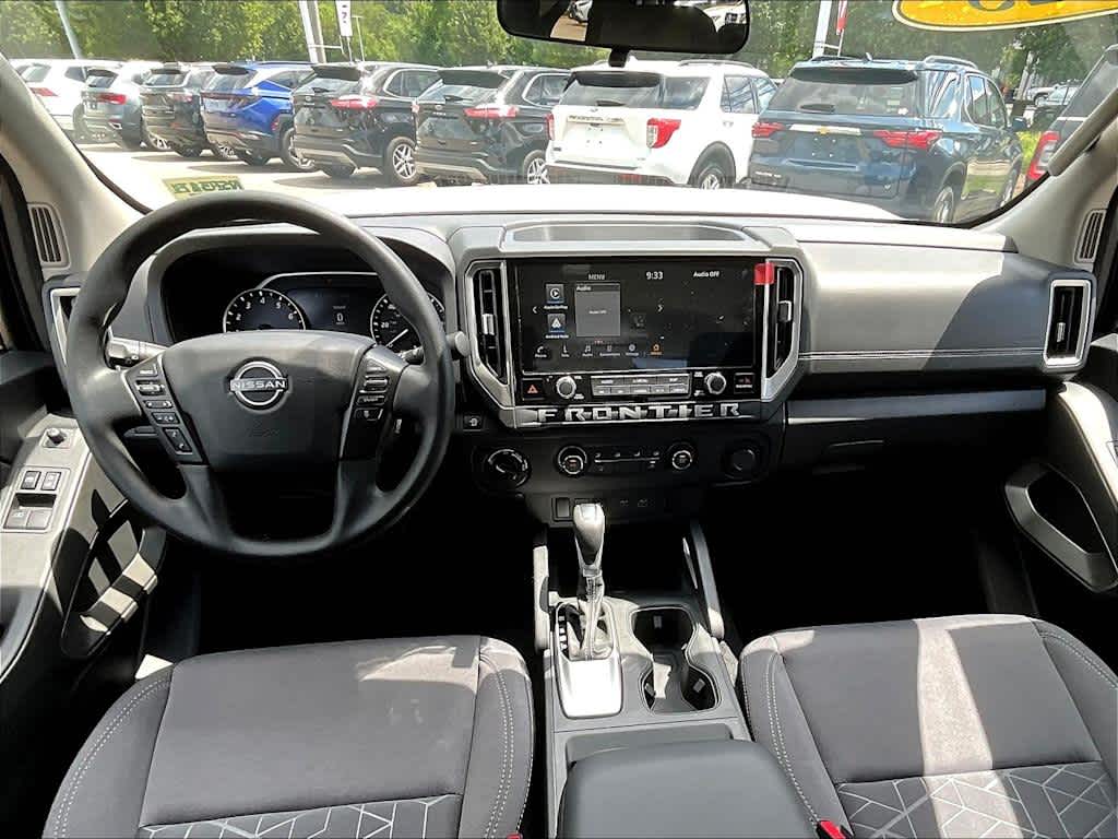 2025 Nissan Frontier SV - Photo 20