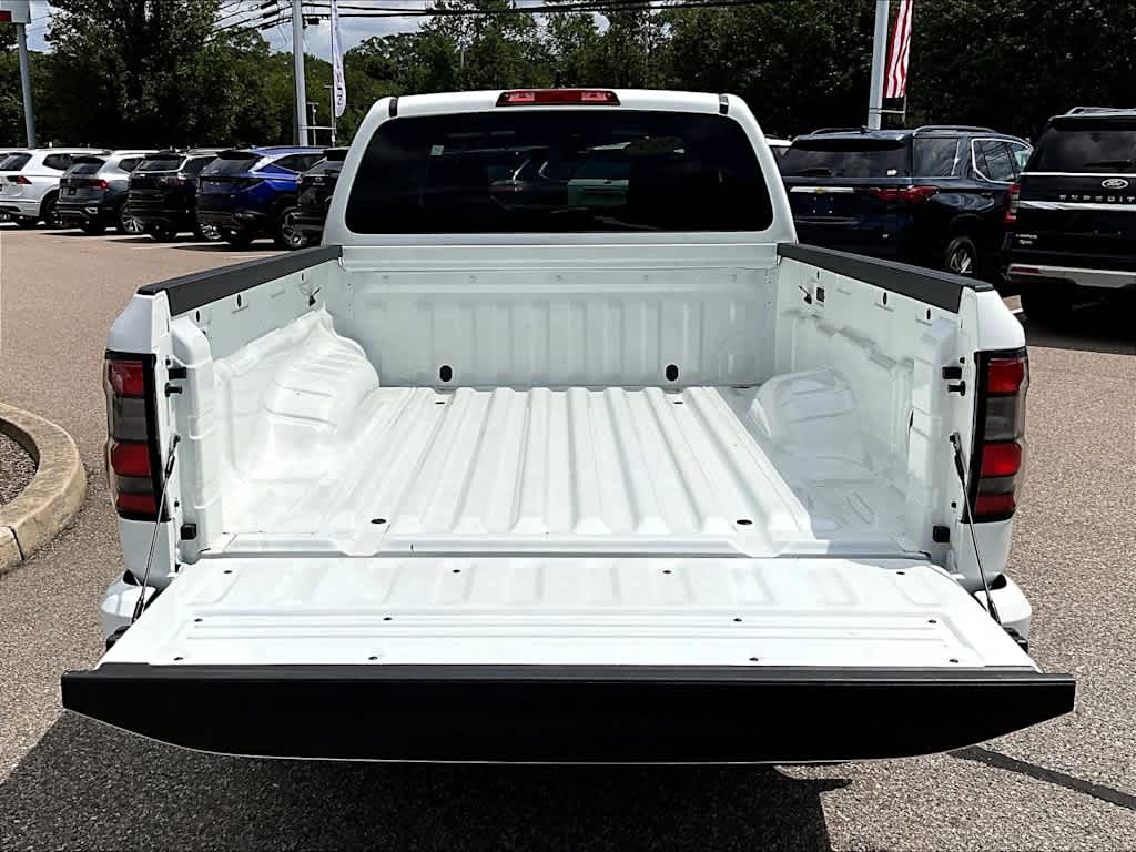 2025 Nissan Frontier SV - Photo 28