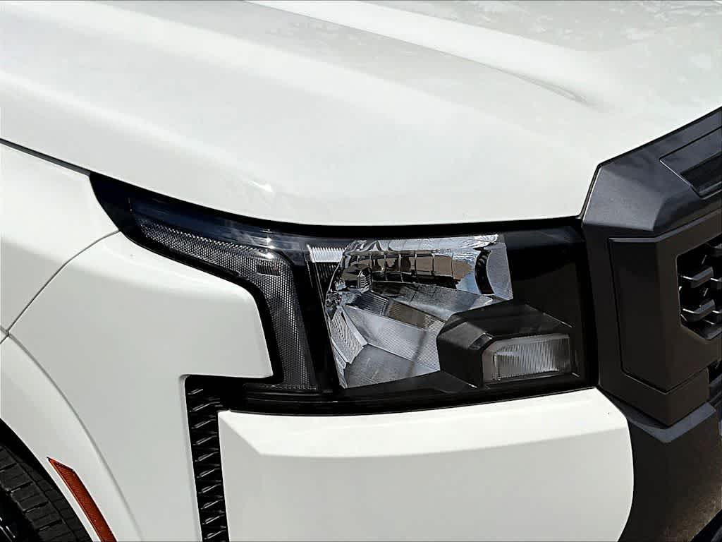 2025 Nissan Frontier SV - Photo 30