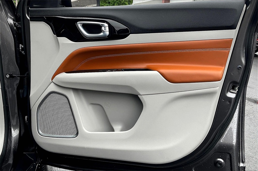 2022 Jeep Compass Limited - Photo 25