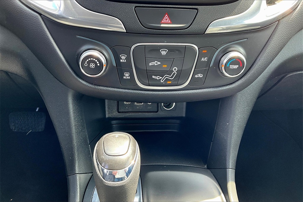 2021 Chevrolet Equinox LT - Photo 26