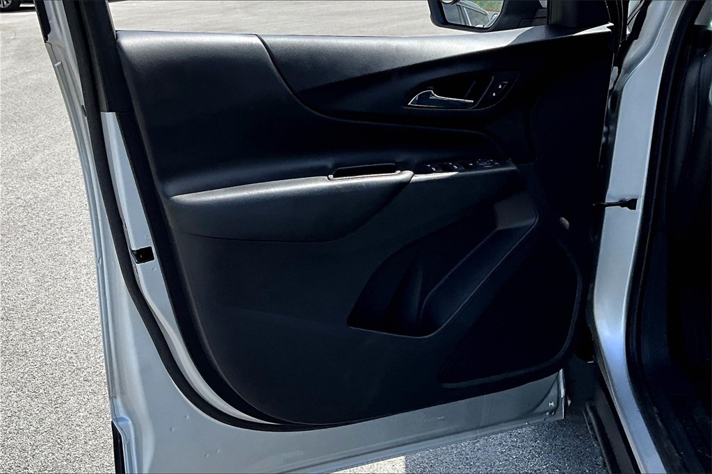 2021 Chevrolet Equinox LT - Photo 9