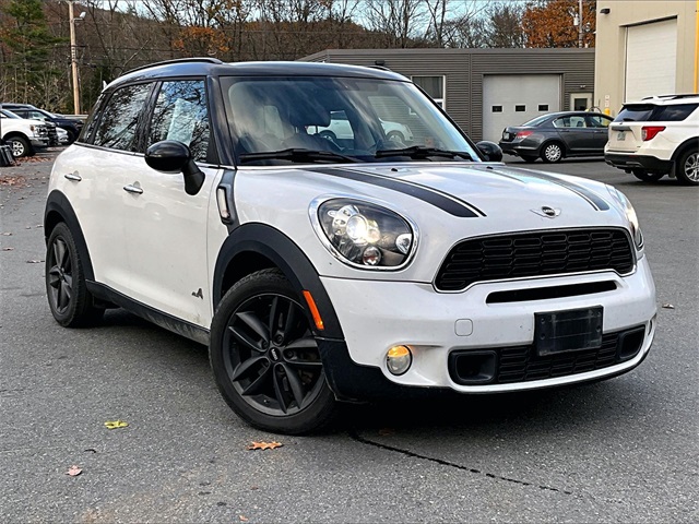 2014 MINI Cooper S Countryman Base