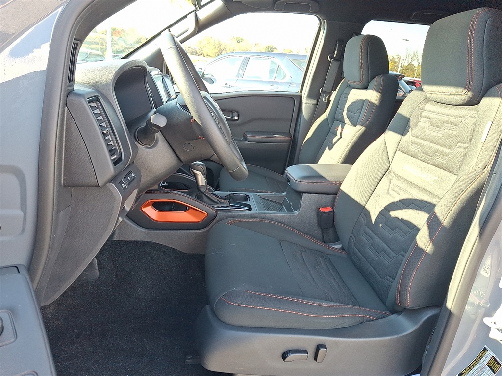 2023 Nissan Frontier PRO-4X - Photo 14