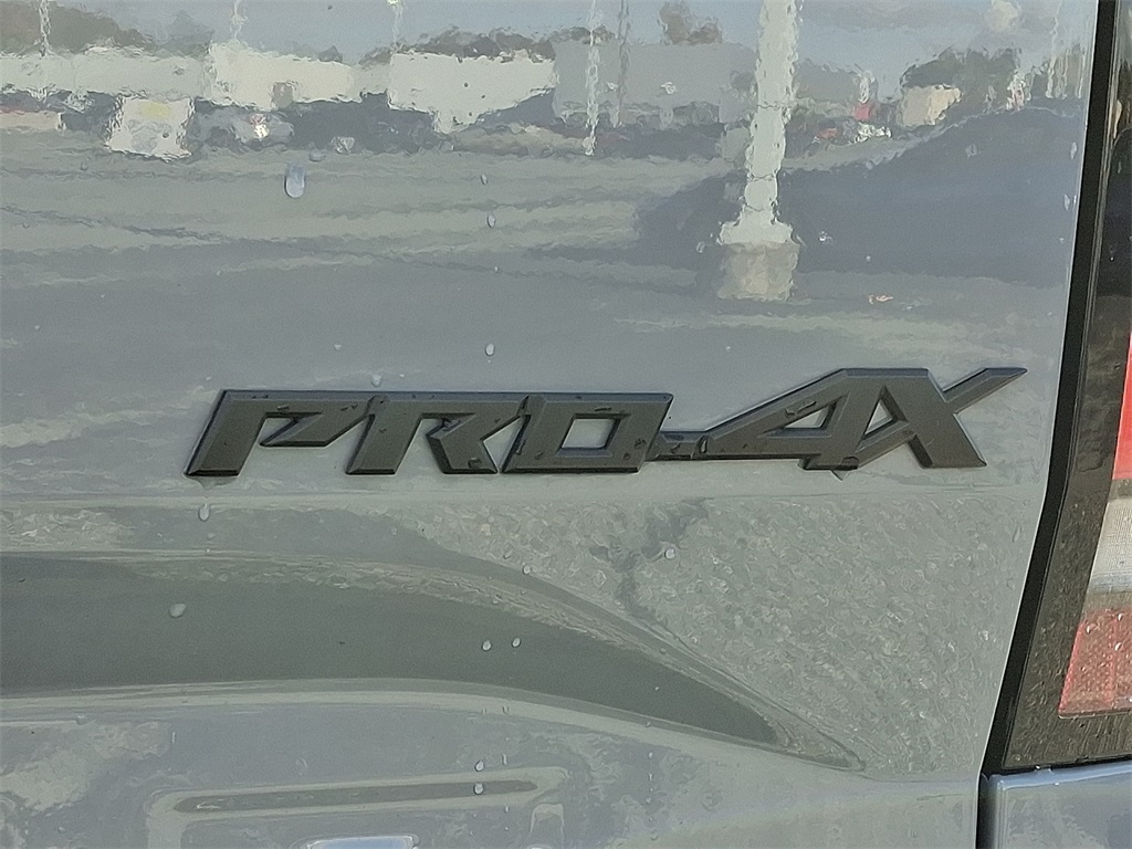 2023 Nissan Frontier PRO-4X - Photo 30